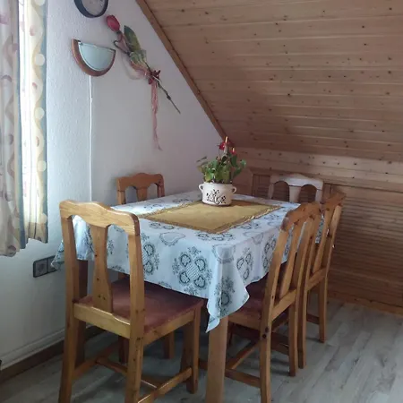 Apartment Schlingshoehe - Oberwohnung Mit Separater Terrasse