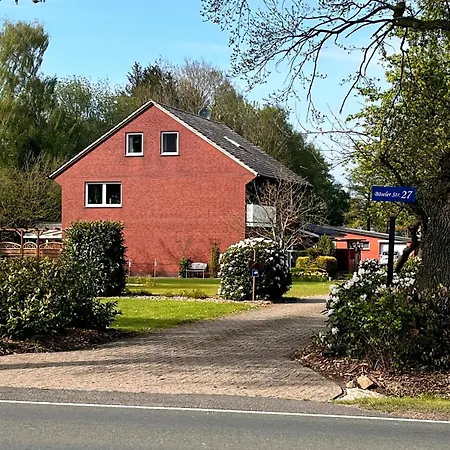 Schlingshoehe - Oberwohnung Mit Separater Terrasse Friesoythe